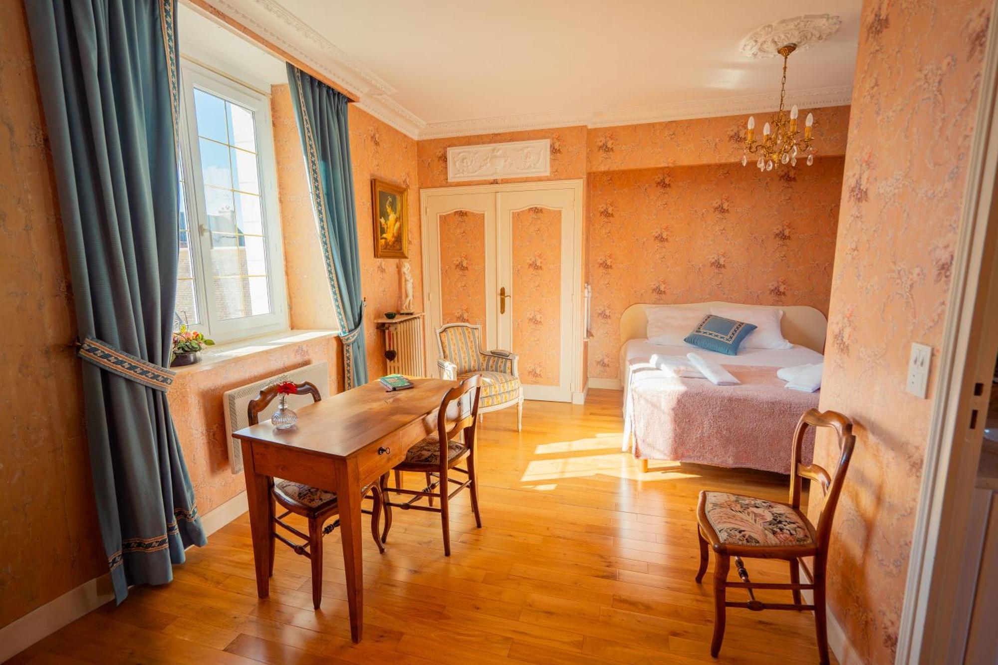 Отель Relais Saint Jacques Амбуаз Экстерьер фото
